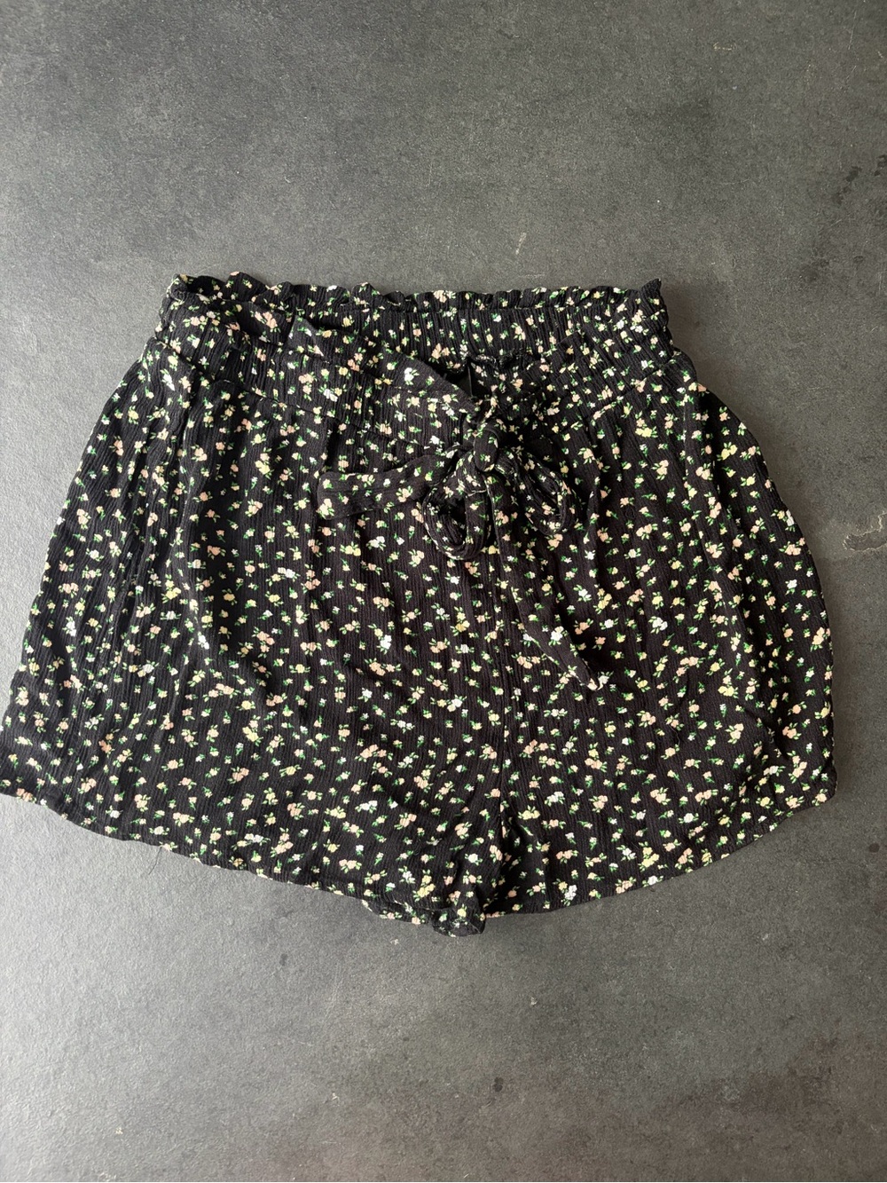 High waisted Tie front floral flowy shorts